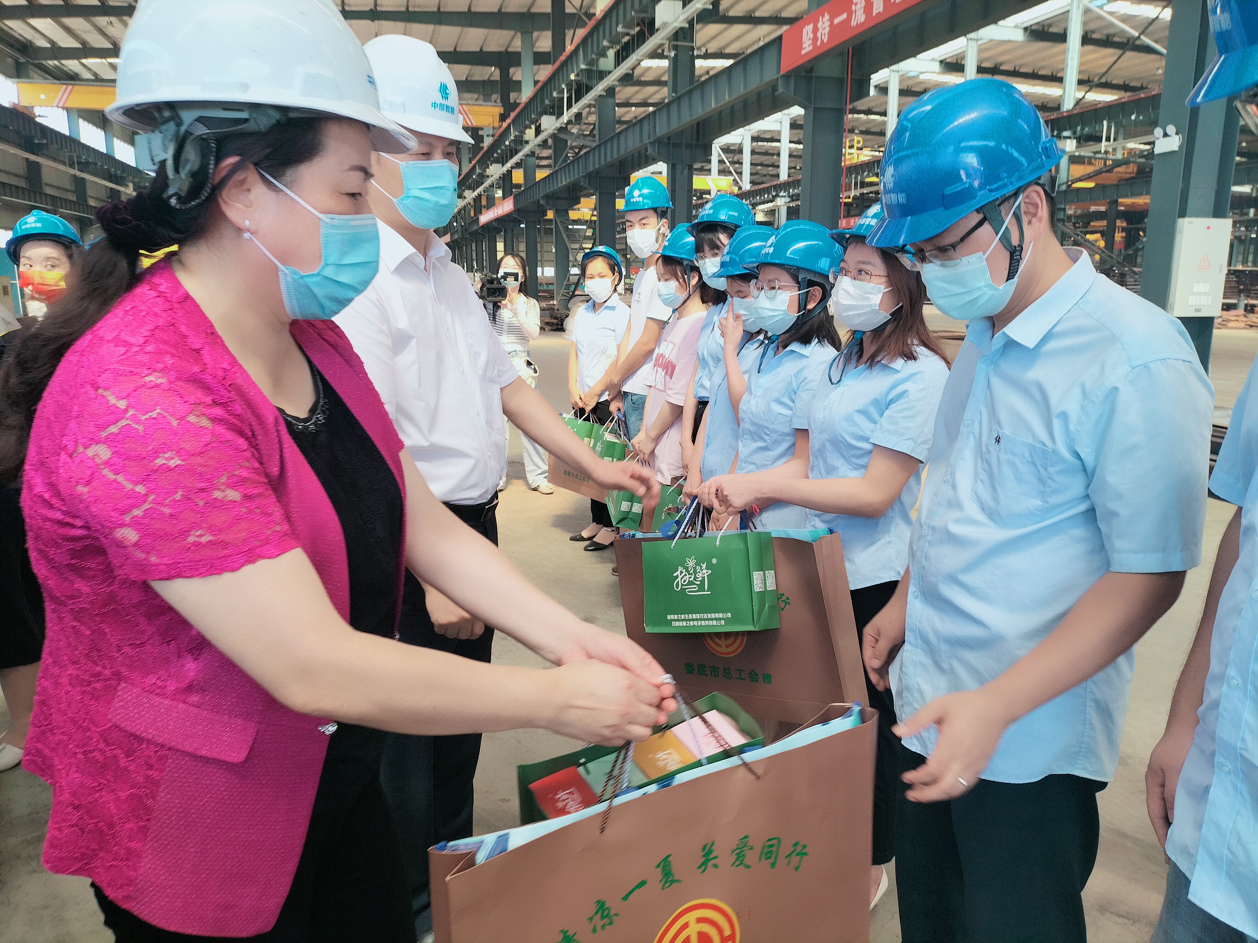 2fcc433f-b2d6-4041-905f-cf5b501cfb62