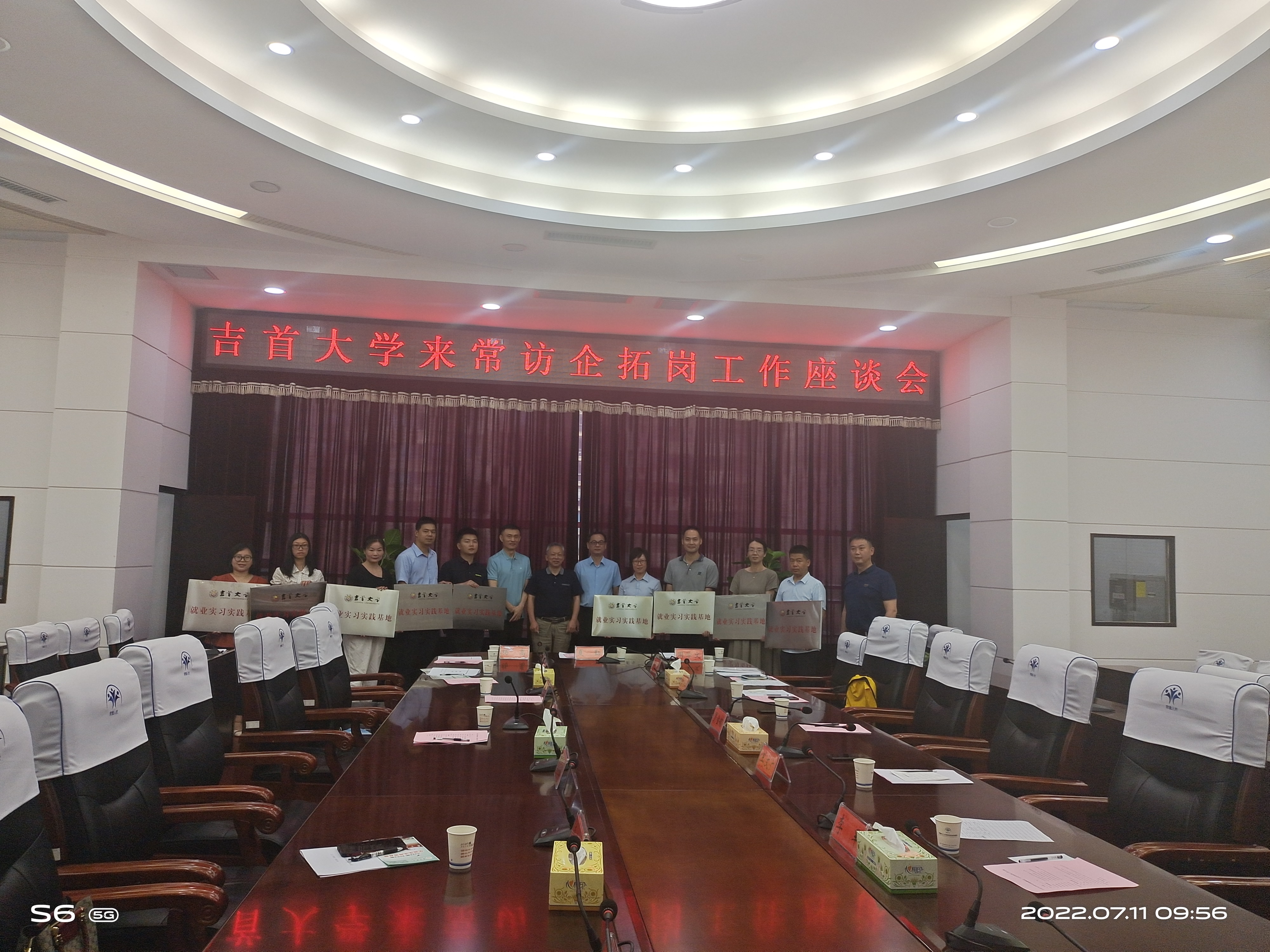 cbfec30e-1407-41fb-a9a3-4b53b8e88aa3